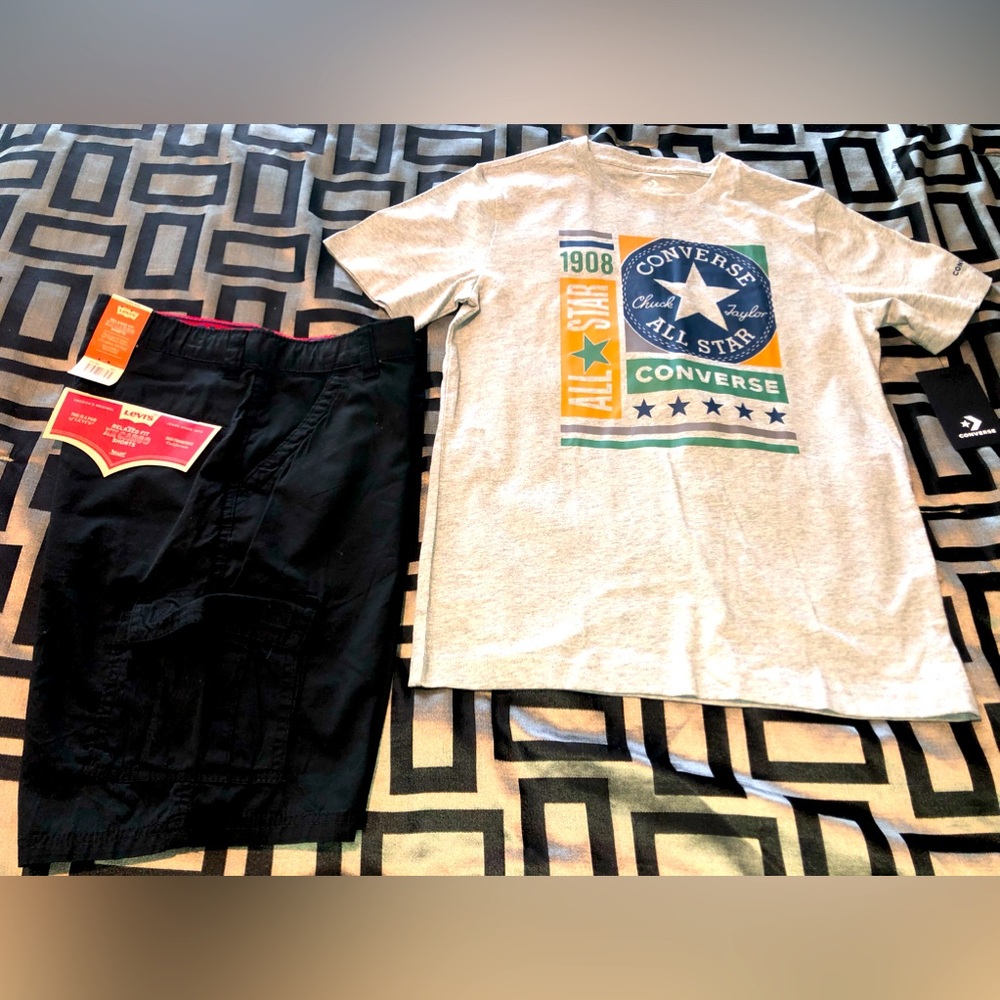 NWT *Read Description*Levi Black Cargo Shorts & Gray Converse Short Sleeve Tee